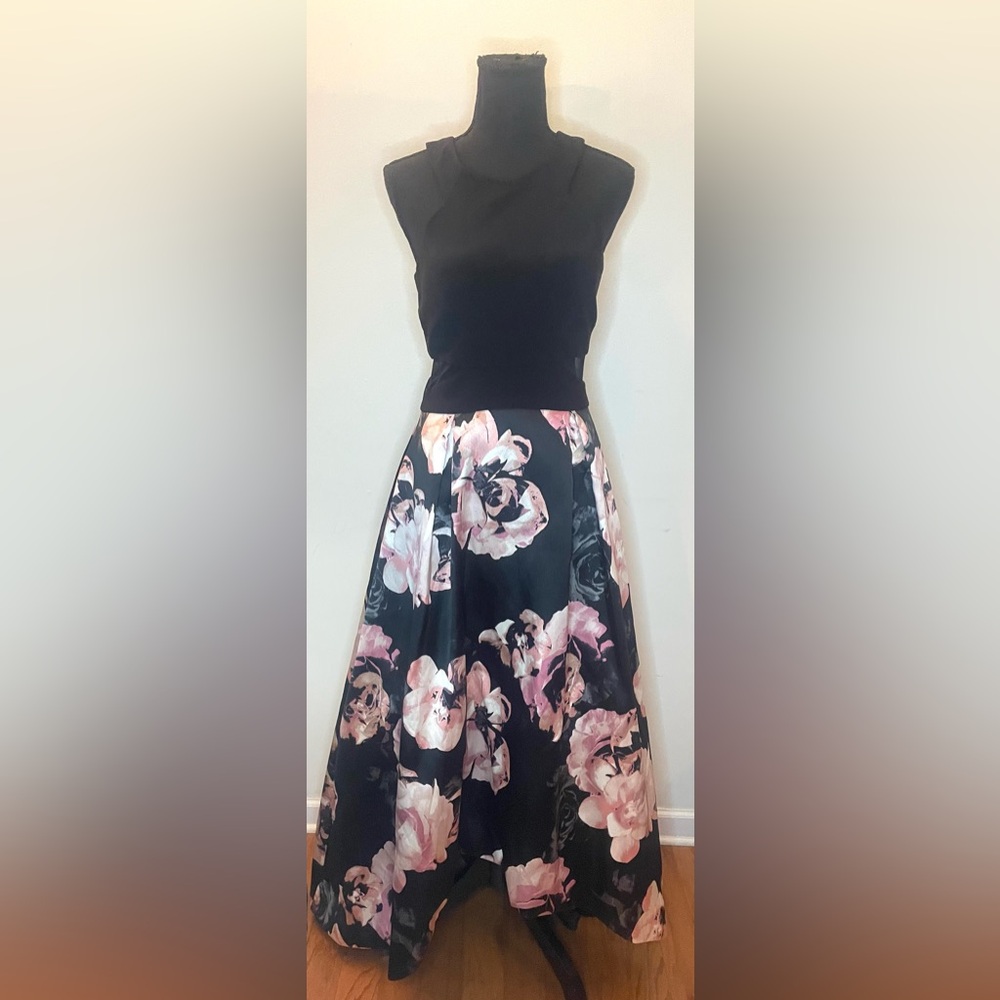X by Xscape- Solid & Floral-Print High-Low Gown Black and Blush Pink Size 6 - Picture 2 of 7